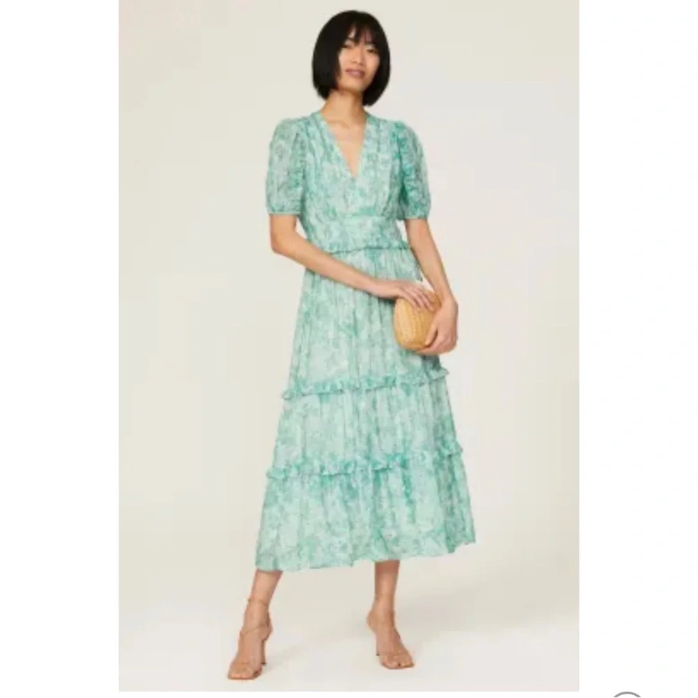 Shoshanna Selene dress in size 6 in a light green and white floral. - Picture 4 of 16
